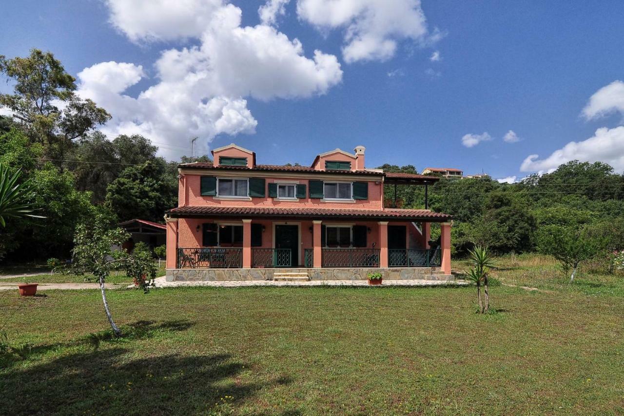 Christiana'S Home Next To Dassia Beach Εξωτερικό φωτογραφία